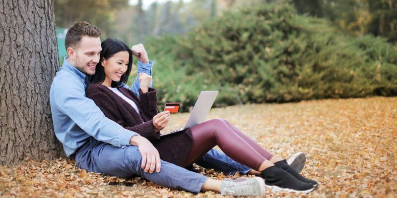 Blogging side hustles for couples